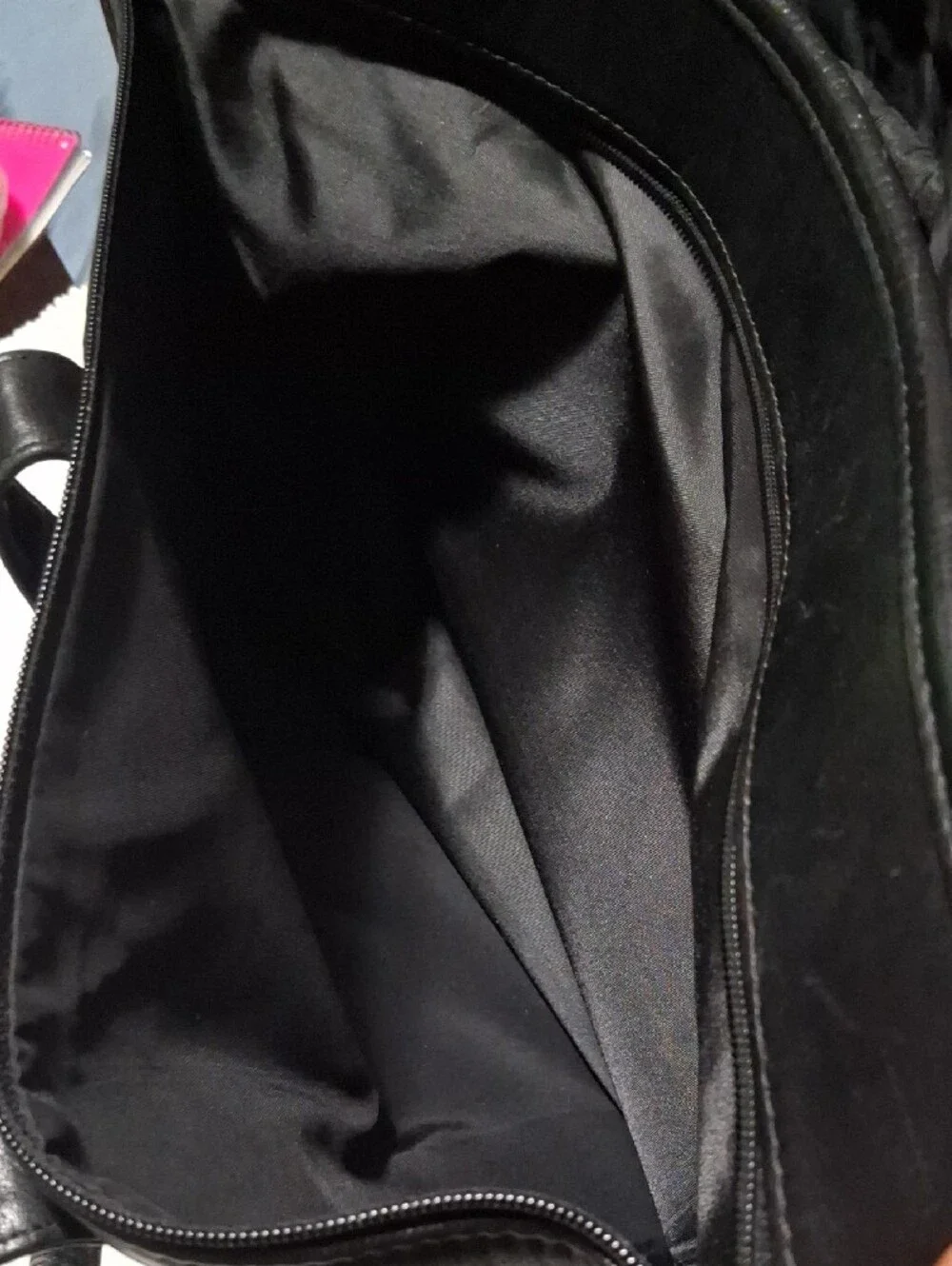 Tumi Black Leather Briefcase Messenger Bag for Men